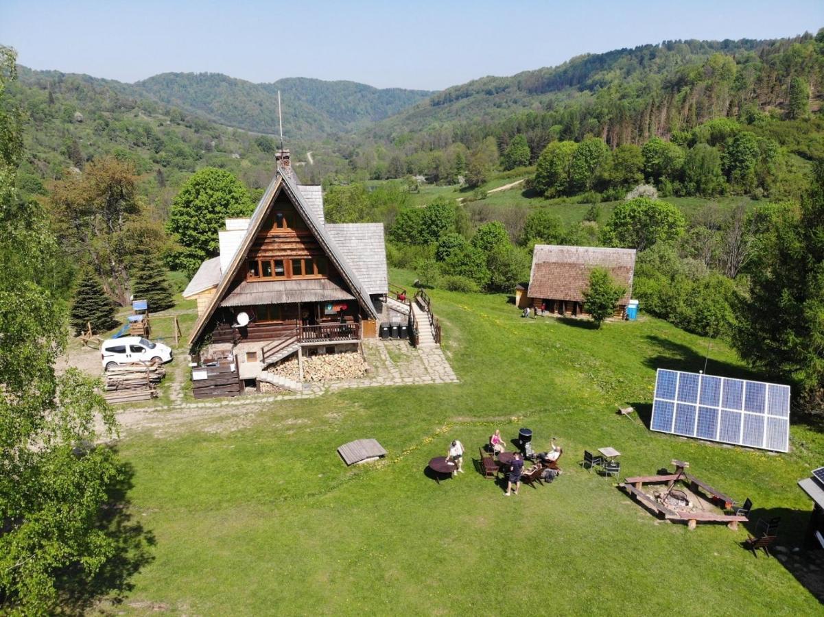 Bacowka Pttk Jaworzec Hostel Wetlina Exterior photo