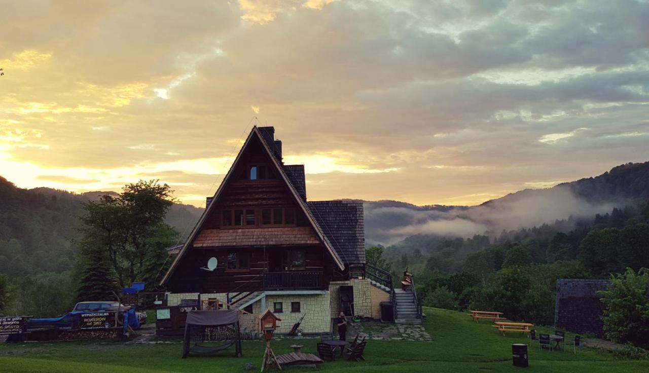 Bacowka Pttk Jaworzec Hostel Wetlina Exterior photo