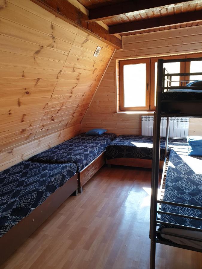 Bacowka Pttk Jaworzec Hostel Wetlina Exterior photo