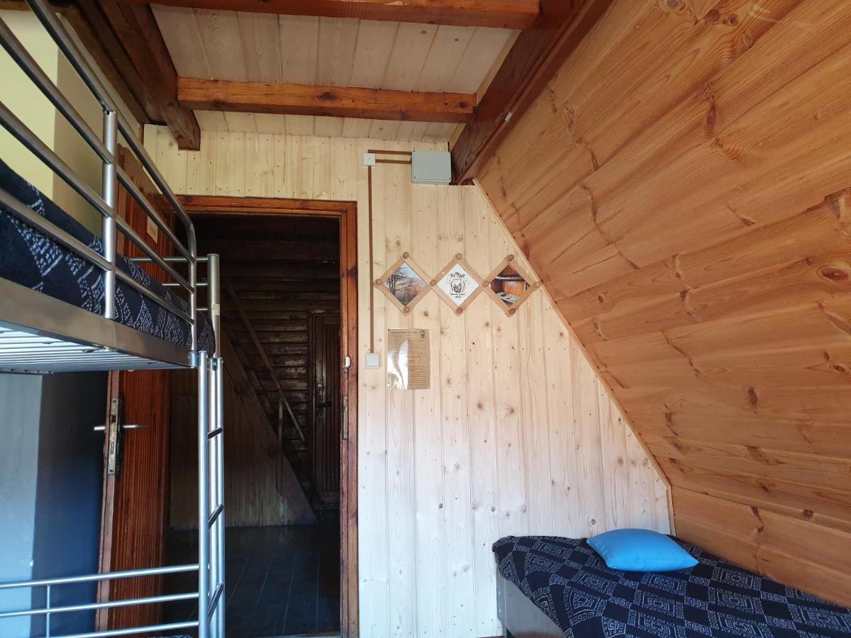 Bacowka Pttk Jaworzec Hostel Wetlina Exterior photo