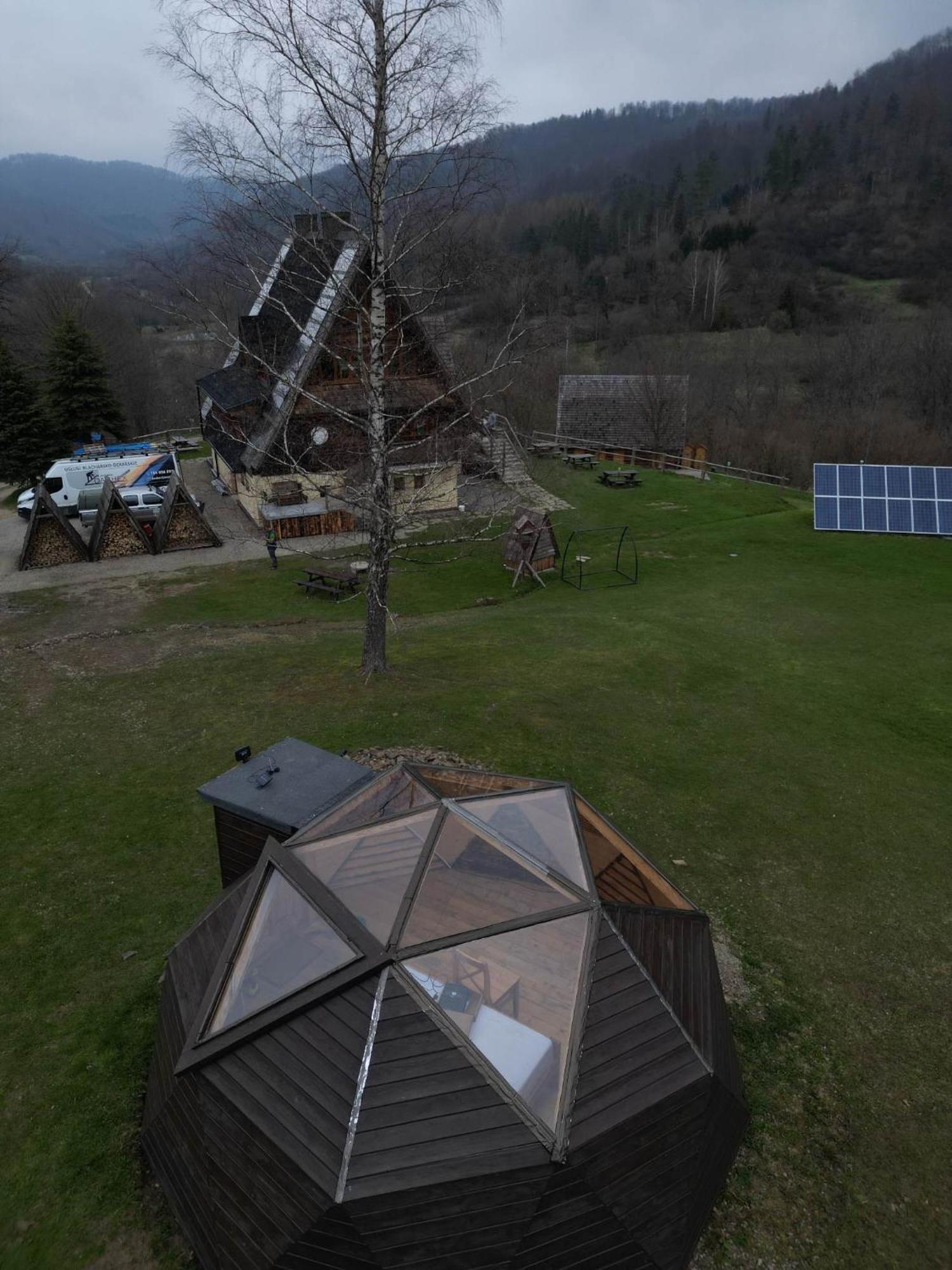 Bacowka Pttk Jaworzec Hostel Wetlina Exterior photo